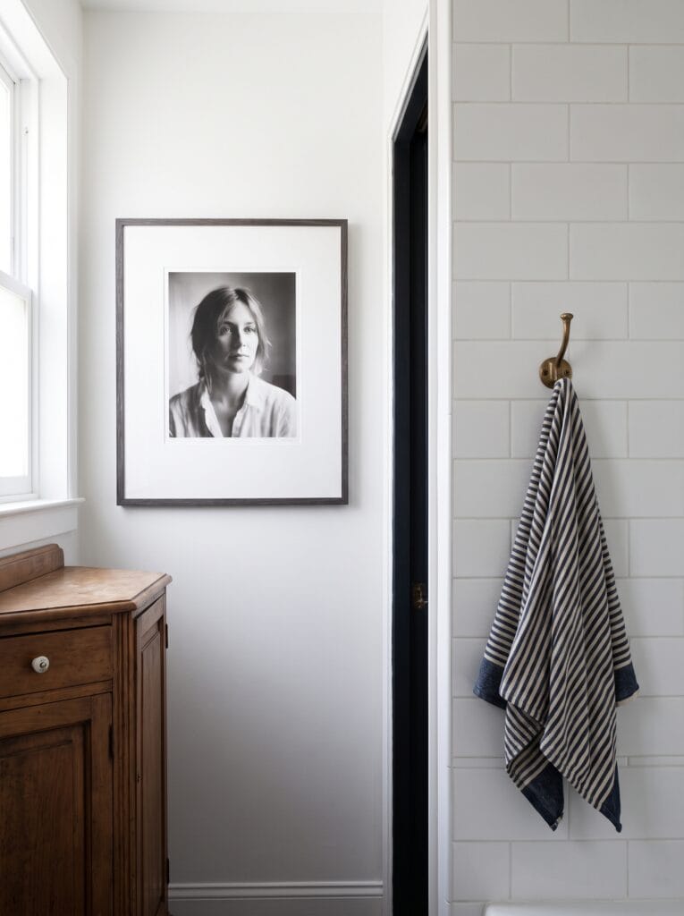 black and white bathroom art